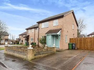 3 bedroom semi detached house for rent in Bryn Haidd, Pentwyn.