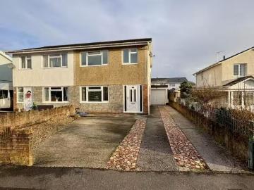 3 bedroom semi detached house for rent in Cefn Nant, Pencoed.