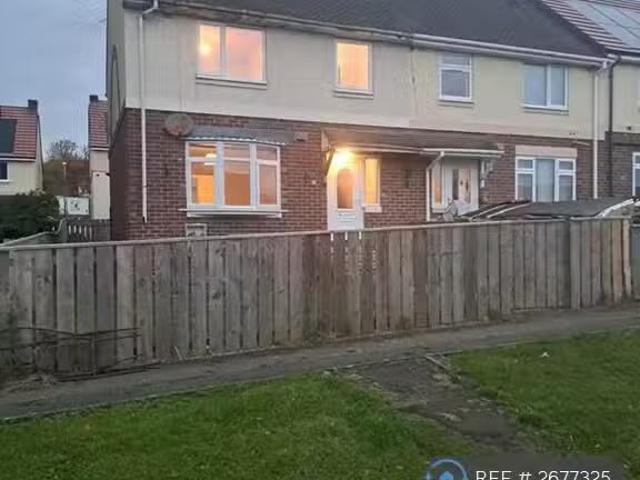 3 bedroom semi detached house for rent in Cheviot Terrace, Sta.