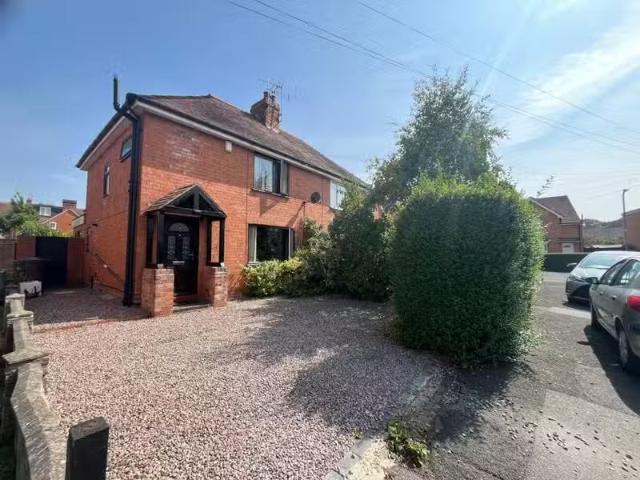 3 bedroom semi detached house for rent in Churchfields Close.