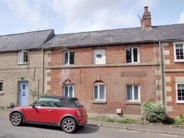 3 bedroom semi detached house for rent in Common Hill, Trowbri.