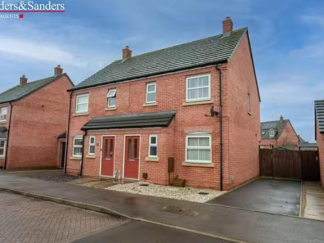 3 bedroom semi detached house for rent in Copenhagen Way, Alce.