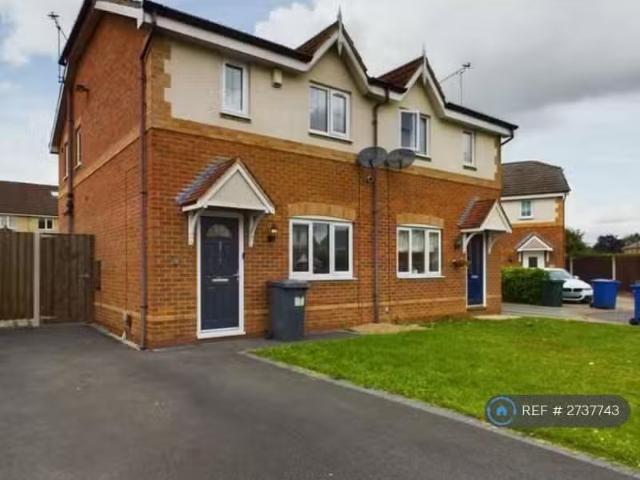 3 bedroom semi detached house for rent in Farlawns Court, Balb.