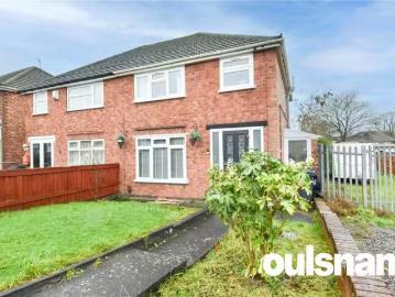 3 bedroom semi detached house for rent in Foxland Avenue, Redn.