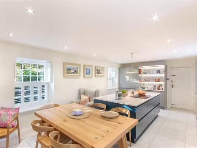 3 bedroom semi detached house for rent in Garden Cottage, Knit.