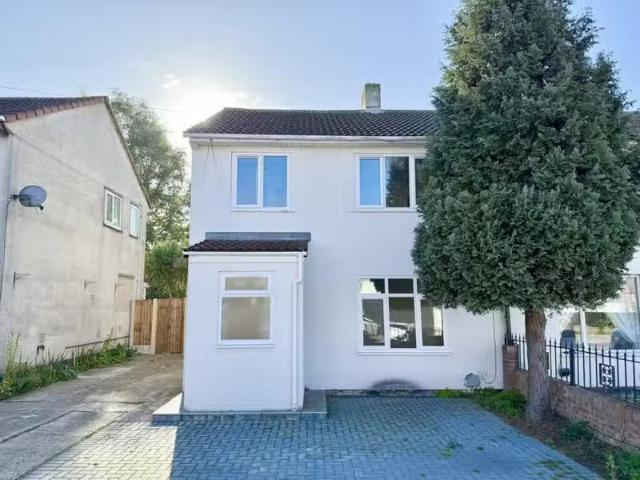 3 bedroom semi detached house for rent in Gattison Lane, New R.