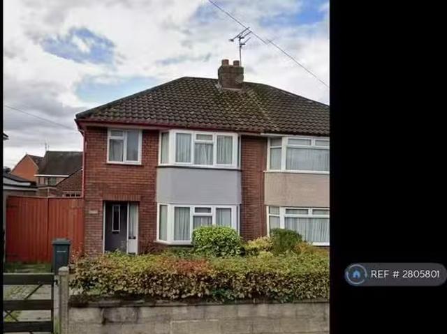 3 bedroom semi detached house for rent in Greenville Drive, Li.