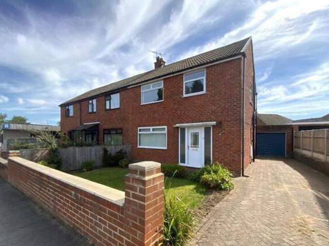 3 Bedroom Semi detached House For Rent In Guisborough, North Yorkshire
