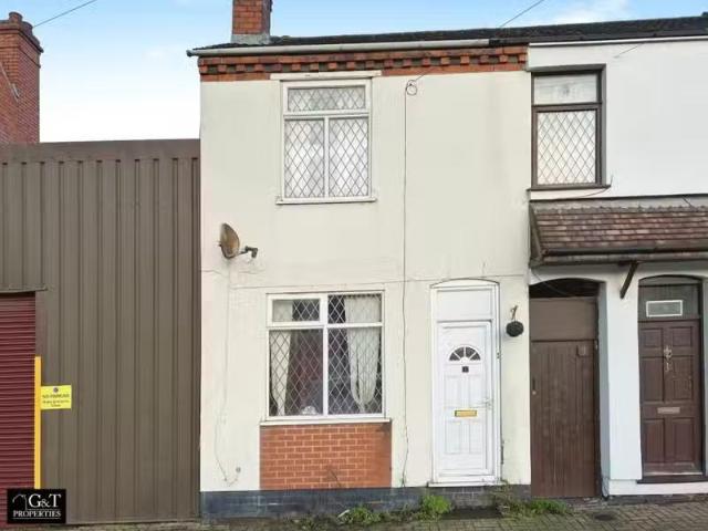 3 bedroom semi detached house for rent in Halesowen Road, Neth.