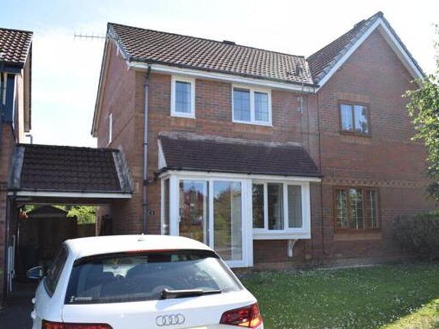 3 Bedroom Semi detached House For Rent In Hendy