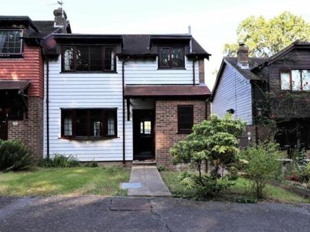 3 Bedroom Semi detached House For Rent In Heathfield