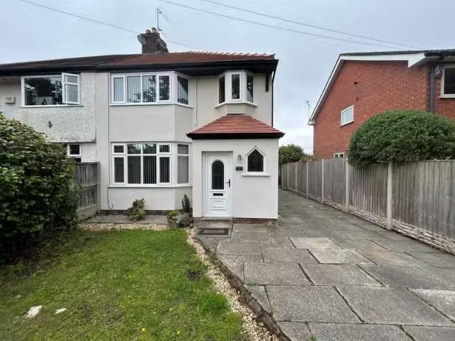 3 bedroom semi detached house for rent in Hillbark Road, Frank.