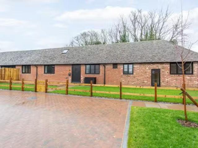 3 bedroom semi detached house for rent in Hoath Road, Hoath, C.