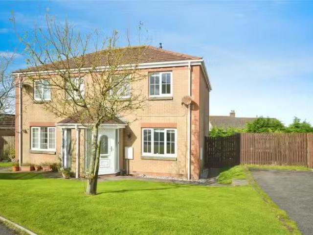 3 bedroom semi detached house for rent in Holly Bank, Whitehav.