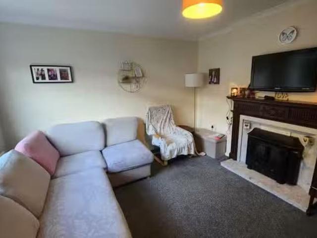 3 bedroom semi detached house for rent in Holmside Avenue, Lan.