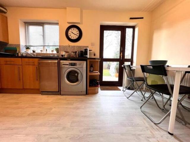 3 bedroom semi detached house for rent in Jubilee Terrace, Leeman Road, YO26