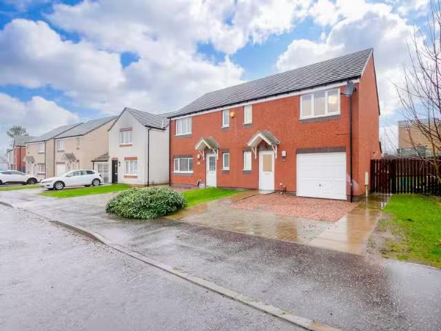 3 bedroom semi detached house for rent in Kirkstead Drive, Dun.
