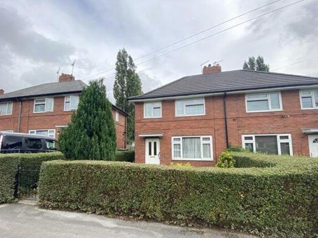 3 Bedroom Semi detached House For Rent In Leeds, West Yorkshire