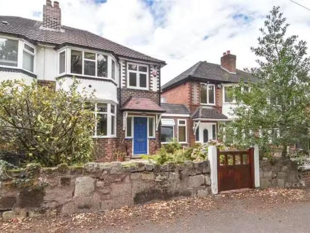 3 bedroom semi detached house for rent in Lickey Road, Rednal.