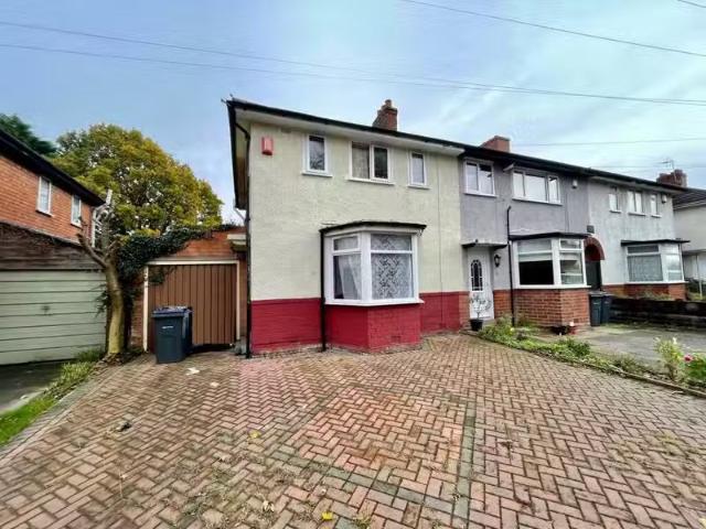3 bedroom semi detached house for rent in Masshouse Lane, King.