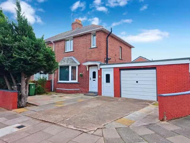 3 bedroom semi detached house for rent in Moorville Drive, Car.