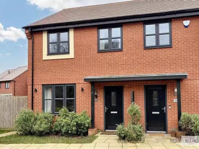 3 bedroom semi detached house for rent in Murdoch Drive, Blyth.