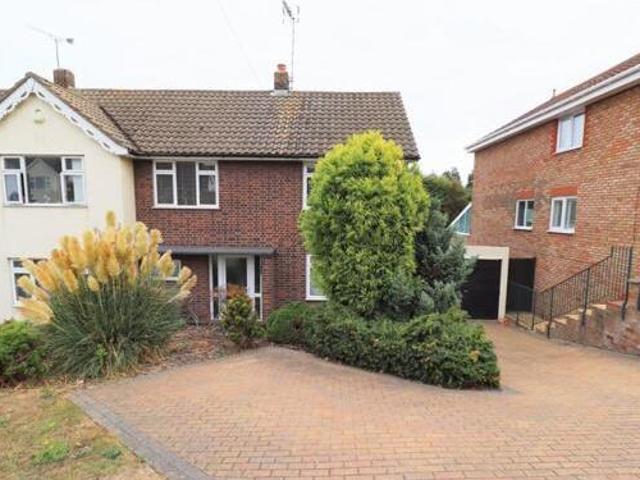 3 Bedroom Semi detached House For Rent In Rayleigh