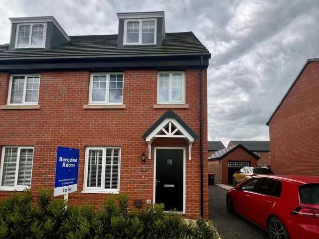3 bedroom semi detached house for rent in Roman Crescent, Ches.