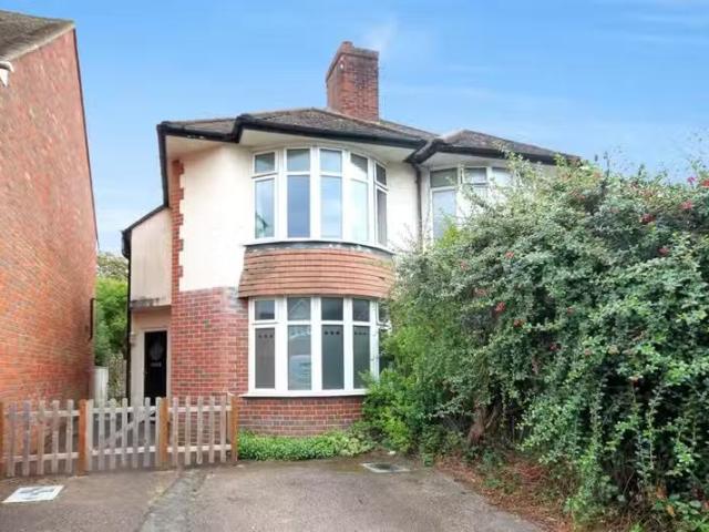 3 bedroom semi detached house for rent in South Street, Portsl.