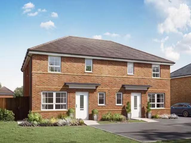 3 bedroom semi detached house for rent in Swan Drive, Dunmow.