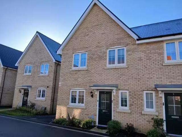 3 bedroom semi detached house for rent in Stone Lane, Braintre.