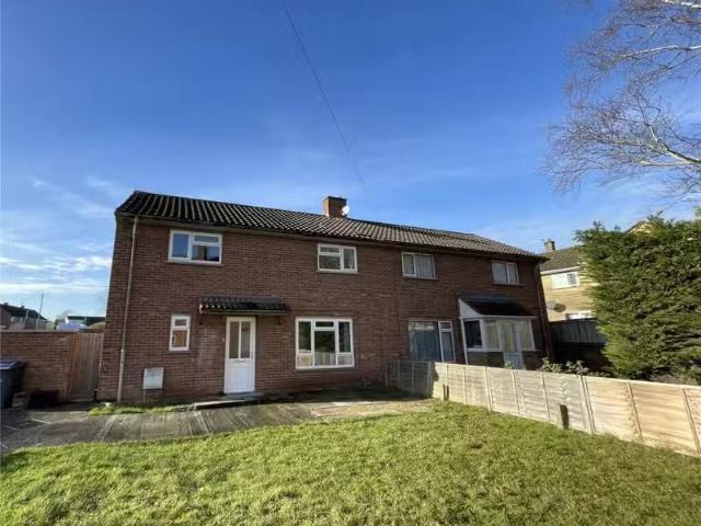 3 bedroom semi detached house for rent in Sycamore Grove, Trow.