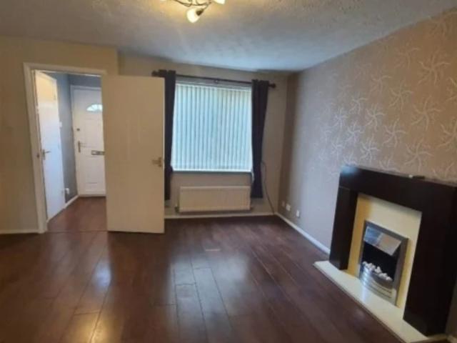 3 Bedroom semi detached house in LE3