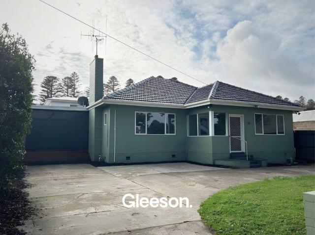 3 Bedroom Semi Furnished Home in Central Warrnambool