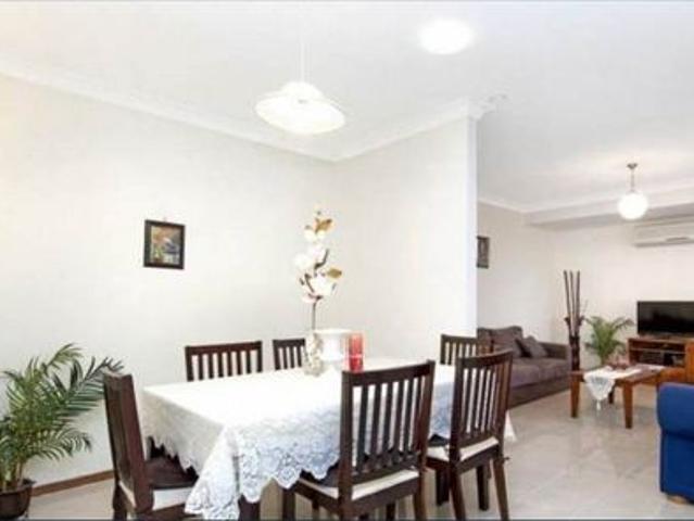 3 Bedroom Semi in Cherrybrook