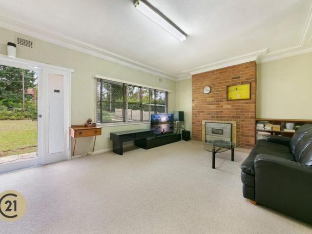 3 Bedroom + Separate Rumpus