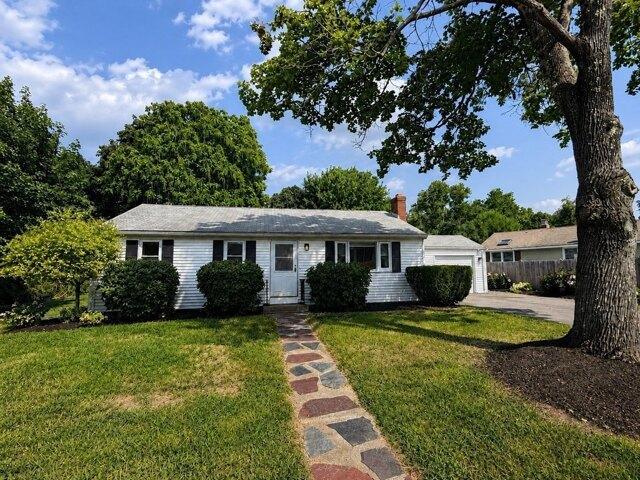 3 bedroom, Sharon MA 02067 105425540