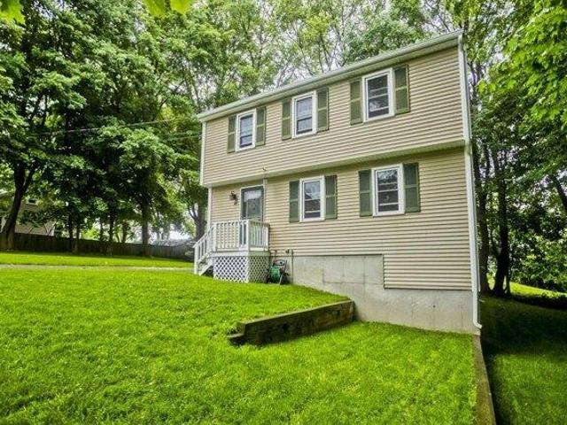 3 bedroom, Shirley MA 01464 103709948