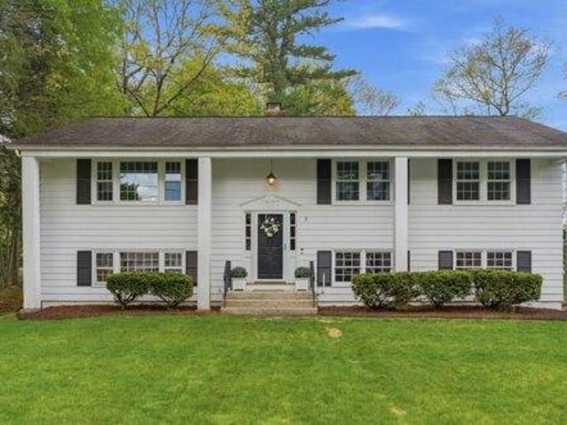 3 bedroom, Simsbury CT 06070 104831943