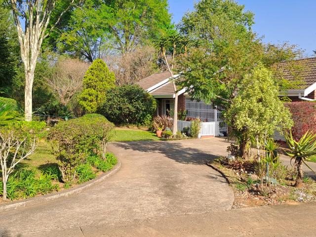 3 Bedroom Simplex To Let in Howick North