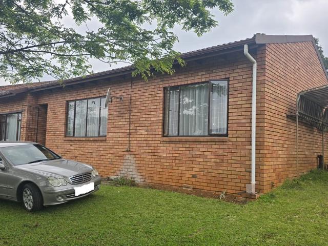 3 Bedroom Simplex To Let in Signal Hill