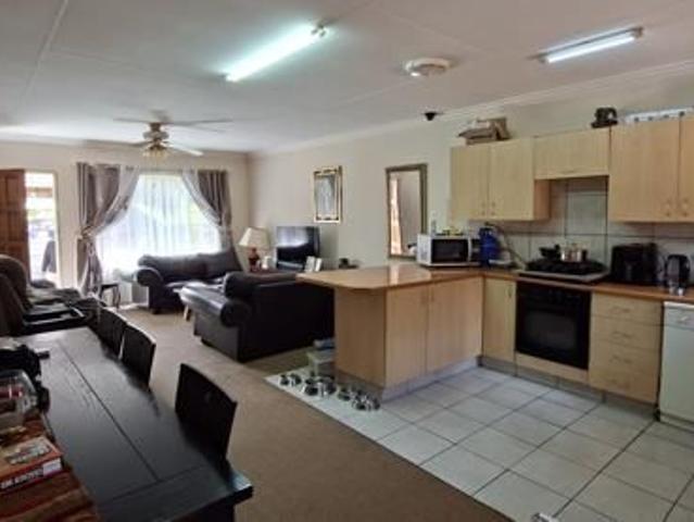 3 Bedroom Simplex in Annlin