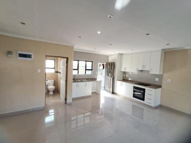 3 Bedroom Simplex in Avoca