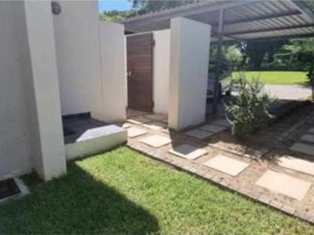 3 Bedroom Simplex in Jackal Creek Golf Estate