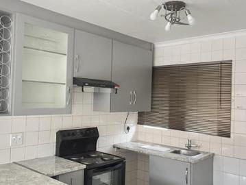 3 Bedroom Simplex in Norkem Park