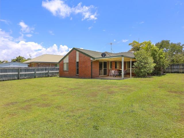 3 Bedroom Sippy Downs home on huge block!