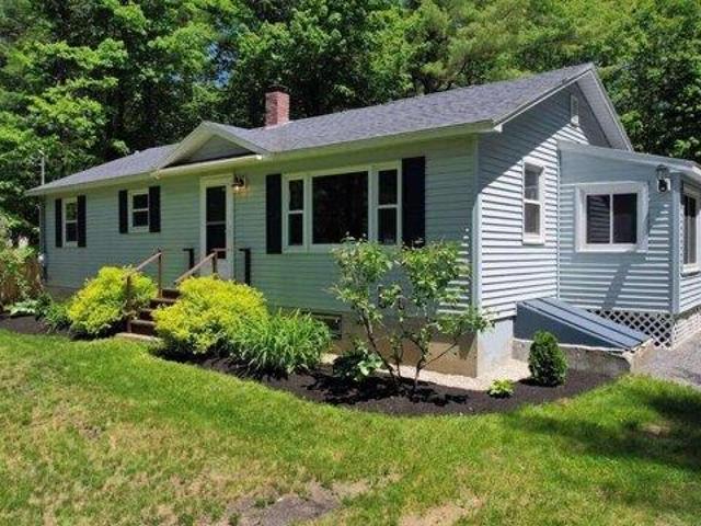 3 bedroom, Skowhegan ME 04976 104850226