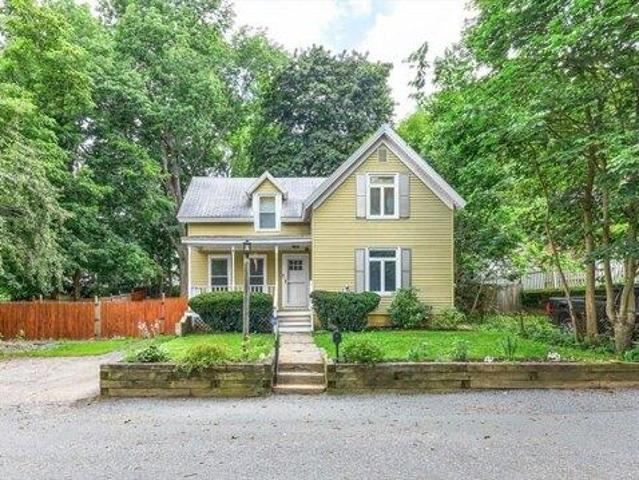 3 bedroom, Spencer MA 01562 105293069