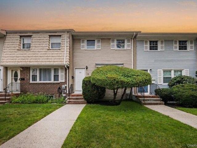 3 bedroom, Spring Valley NY 10977 105287888