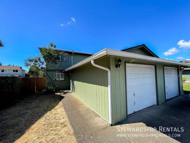 3 bedroom, Springfield OR 97477 LS105664405